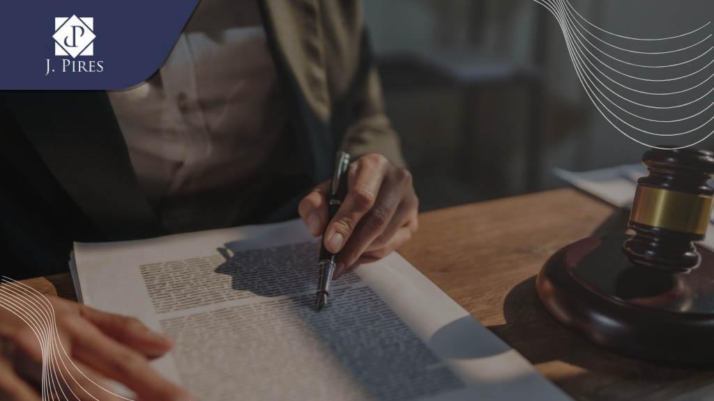 Cyberbullying: Consequências Criminais e Como se Defender. 2 Cyberbullying: Consequências Criminais e Como se Defender.